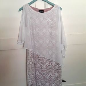 Connected lace knit dress with capelet